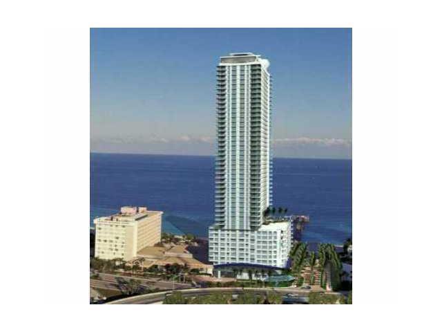 Edificio de lujo La Perla de 43 pisos