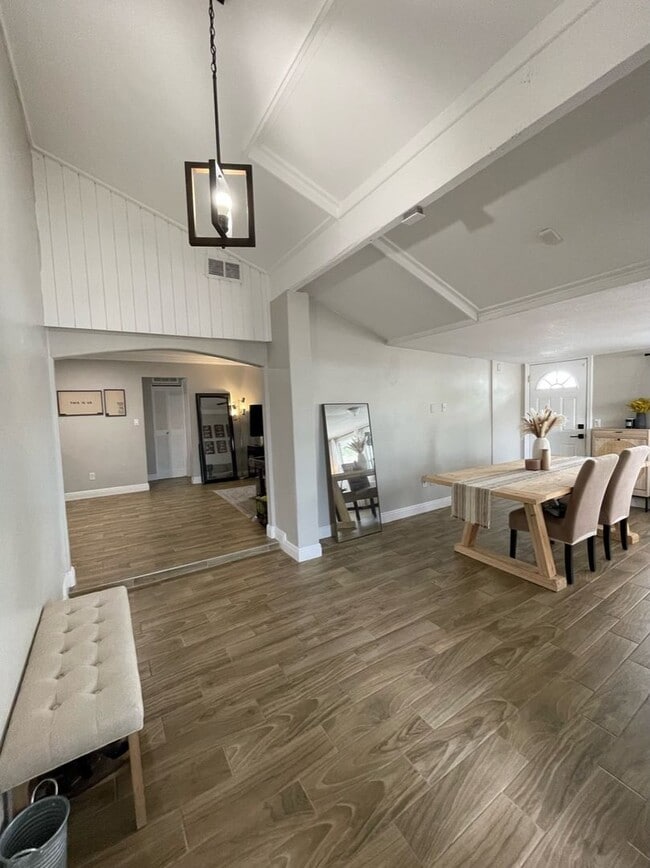 Photo - 5108 Ravensdale Way House