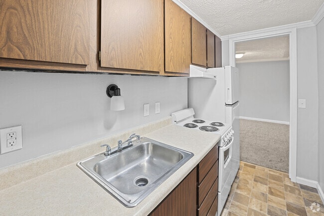 1BR, 1BA - 577SF - Kitchen