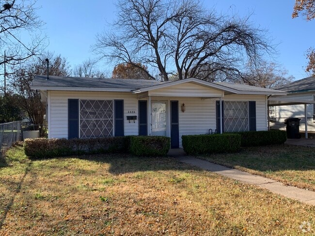 Building Photo - Single Family Home