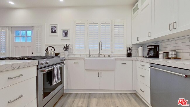 Photo - 2229 Oak Glen Pl