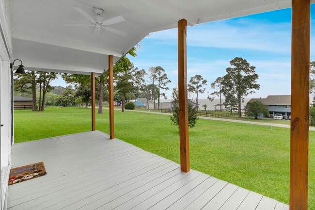 Photo - 110 Lakeview Shores Dr