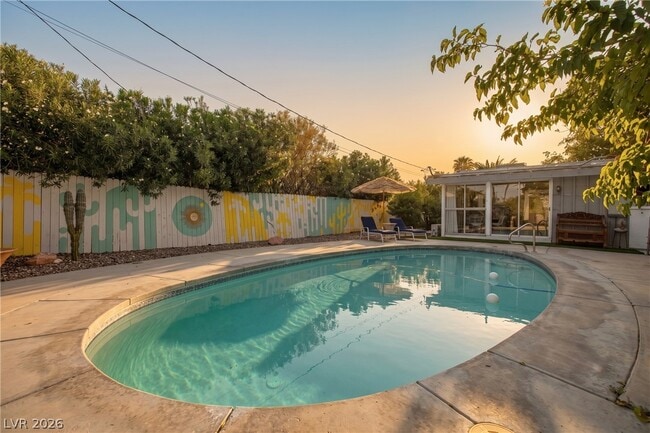 Photo - 1663 Pawnee Dr