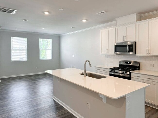 Photo - 196 Aster Bloom Ln