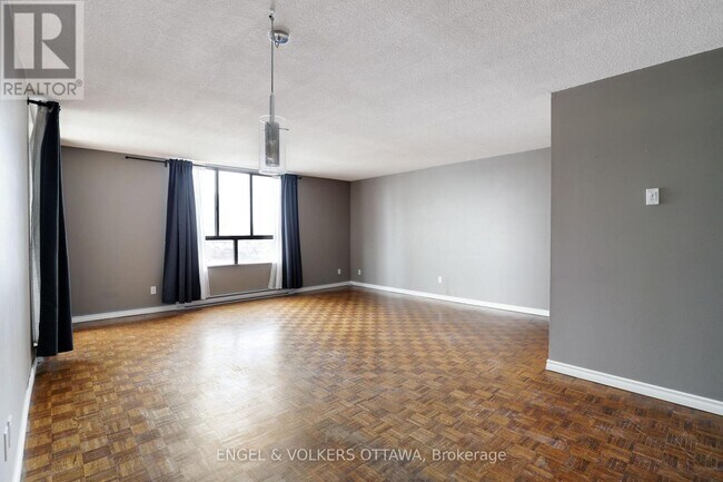 Photo - 475 Laurier Ave W Unité 708