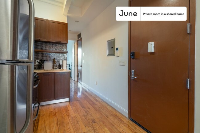 Room in Shared 3 bed/2 bath home in Bushwick