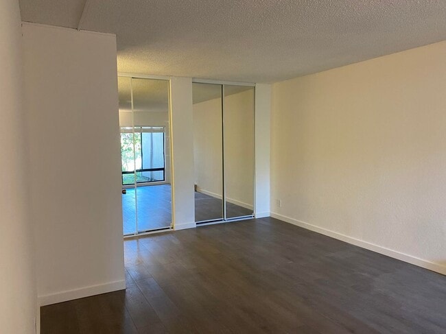 Photo - 2101 Shore Line Dr Unidad 203