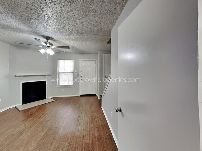 Photo - 648 S Rogers Rd