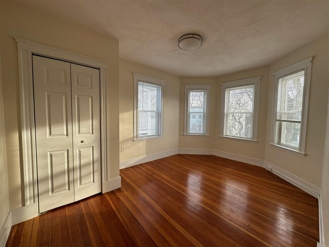 Photo - 65 Conwell Ave Unit 3