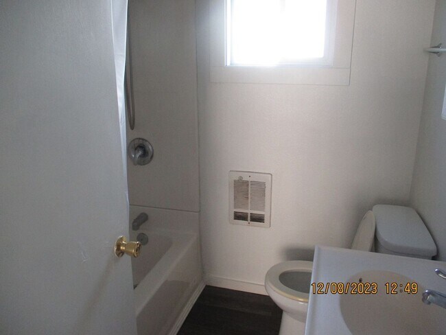 Photo - 916 Lincoln St