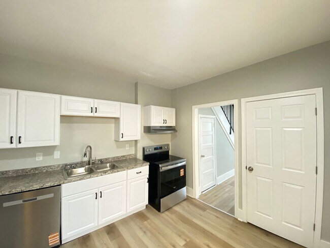 Building Photo - 10 Freeman Ct Unit 10