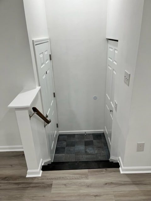 entrance - 303 Hudson Ave Unit 3