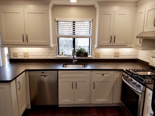 7 Burberry Ct