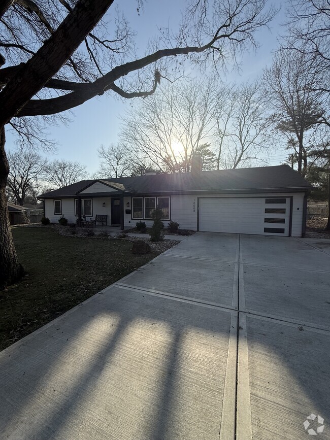 Building Photo - 10008 Nall Ave Rental