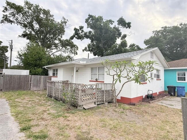 Building Photo - 4819 Haines Rd N