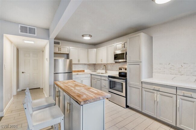 Photo - 304 Orland St Unit 38