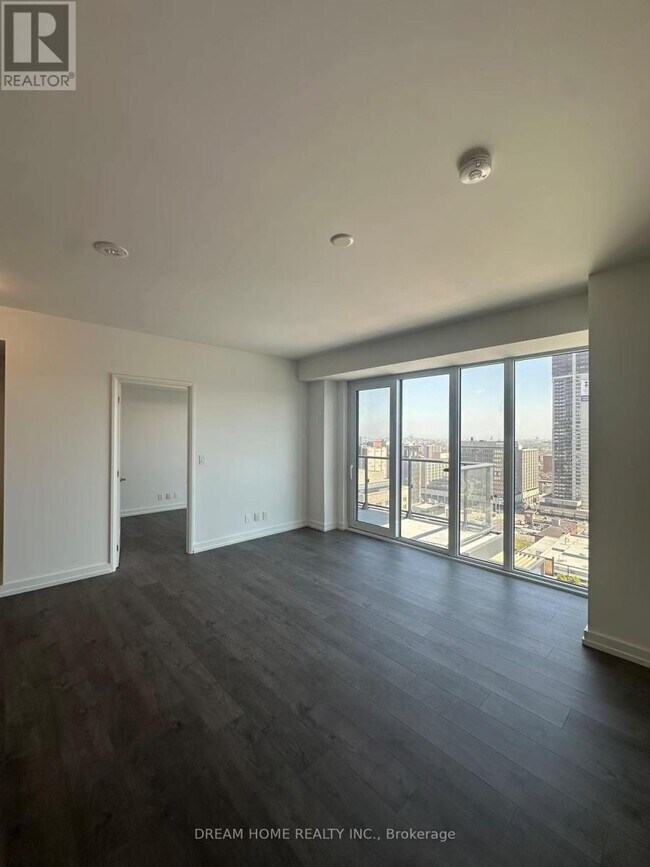 Photo - 75 James St S Unit 1810