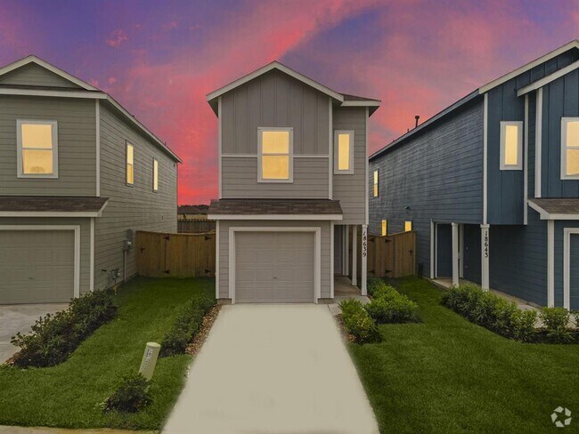 Building Photo - 18639 San Salvo Dr Rental