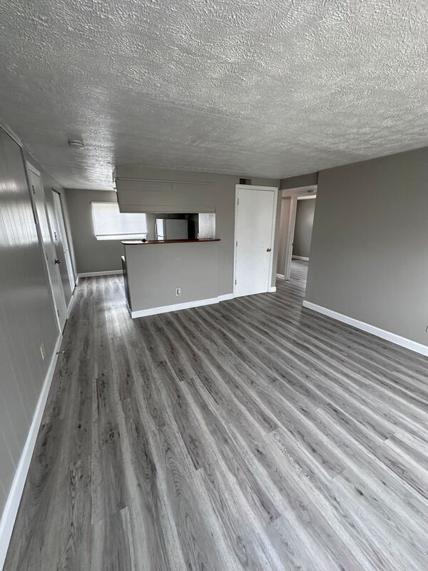 Photo - 3597 Cushing Dr Unidad D