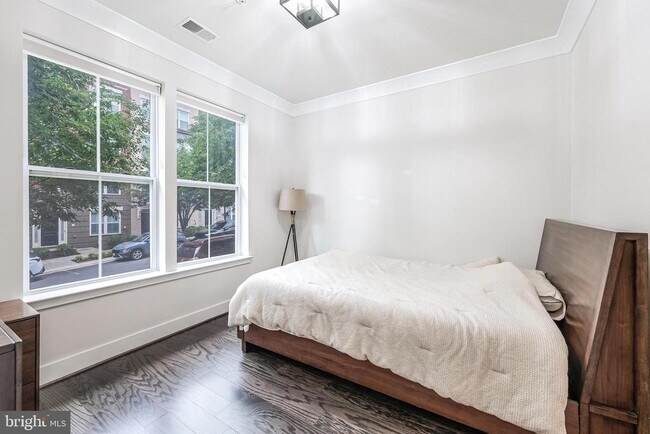 Photo - 11692 Sunrise Square Pl