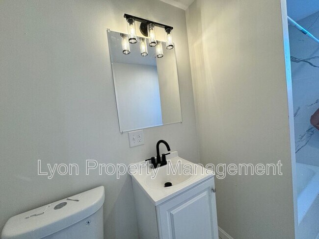 Photo - 204 Chapin Ave Unit 3F