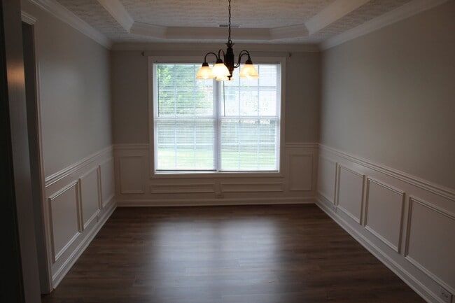 Photo - Beautifully Renovated Home in Worthington ...