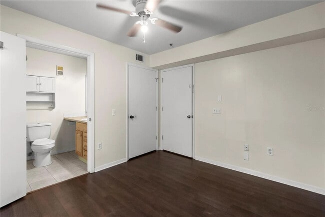 Photo - 3921 SW 34th St Unit 204