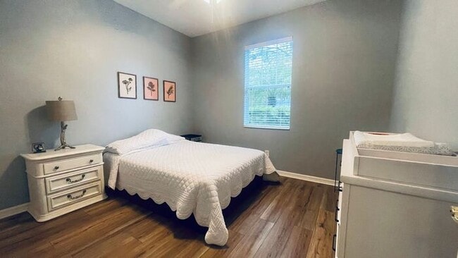 Photo - 8808 Abbey Leaf Ln