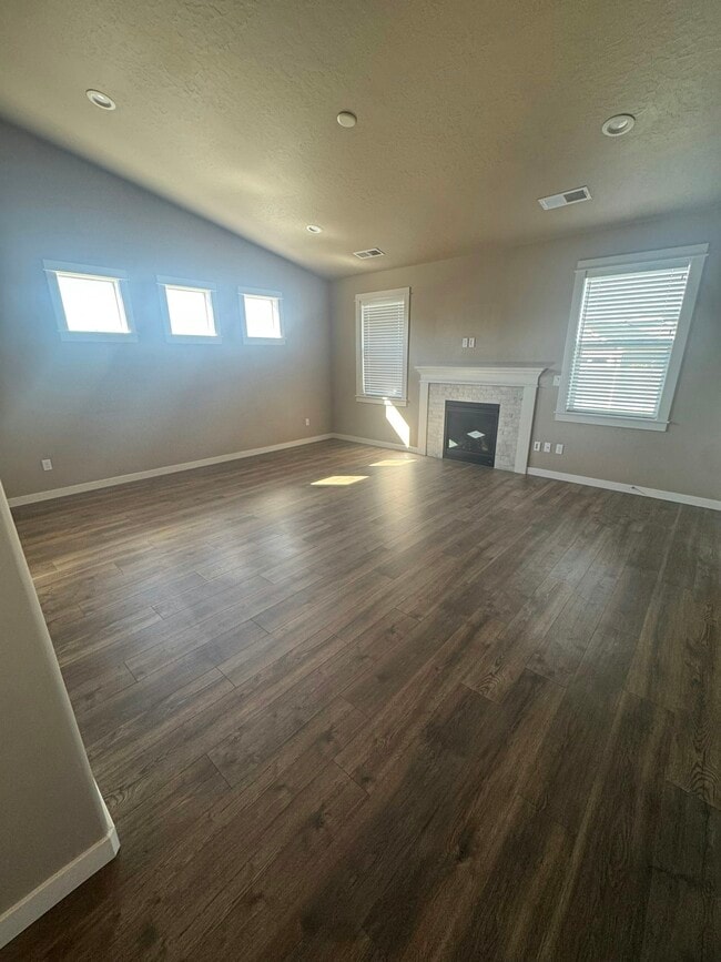 Photo - 18551 White Rose Pl