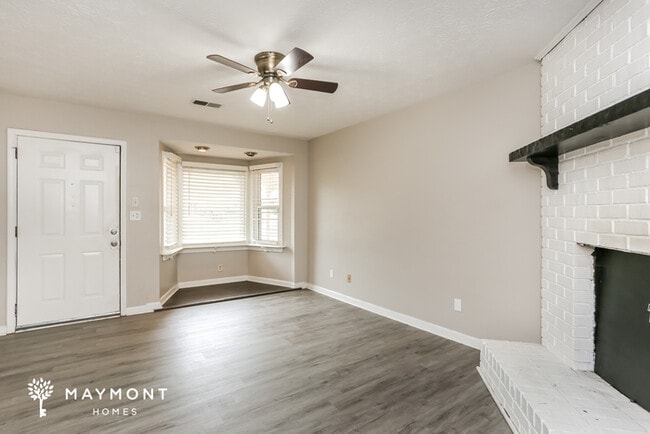 Photo - 8 Silverwood Dr