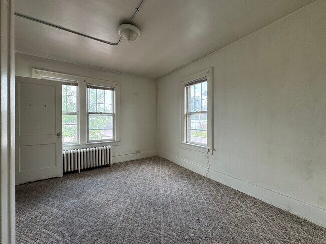 Photo - 132 Simpson St