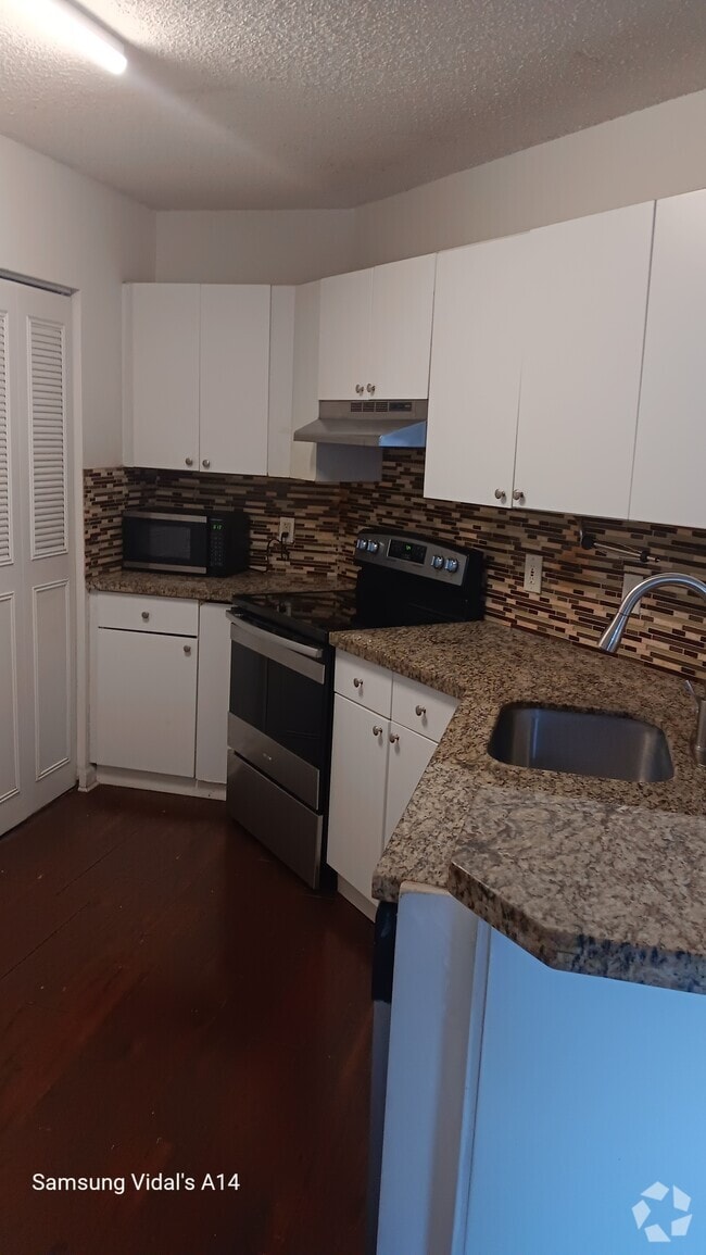 Building Photo - 6276 NW 186th St Unit 303 Rental
