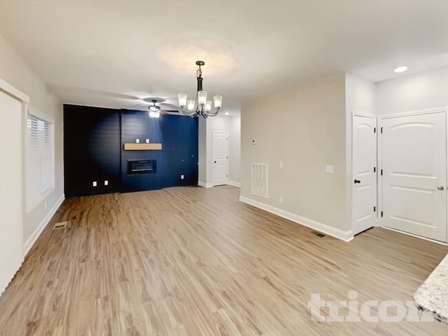 Photo - 348 Brandywine Ln