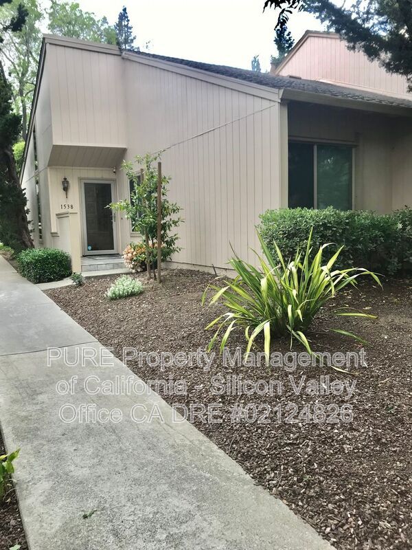 Photo - 1538 Huddersfield Ct