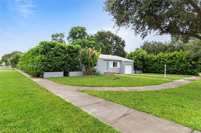 Photo - 202 NW 92nd St
