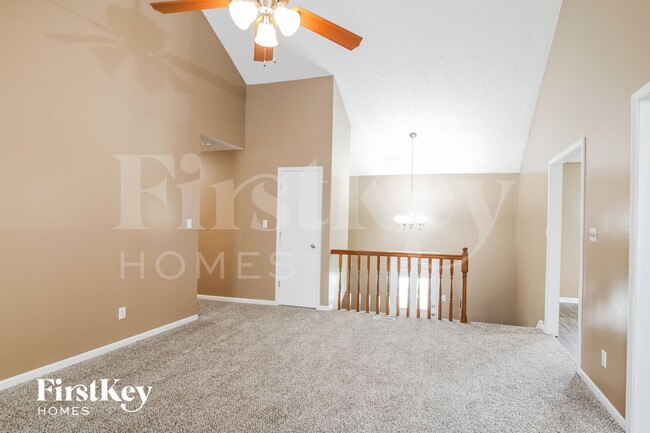 411 Bluegrass Dr