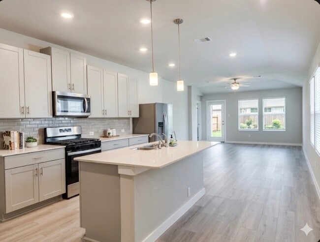 Photo - 5535 Madden Ln