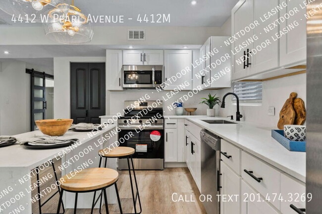 Building Photo - 4412 W Pearl Ave Unit 4412M