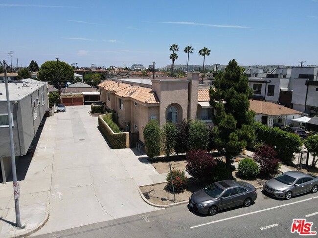 Photo - 3822 Bentley Ave Unidad 203