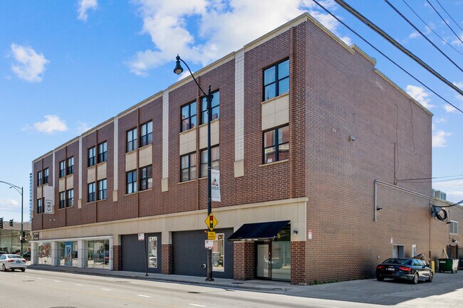 Building Photo - 1600 N Halsted St Unit 3H Rental