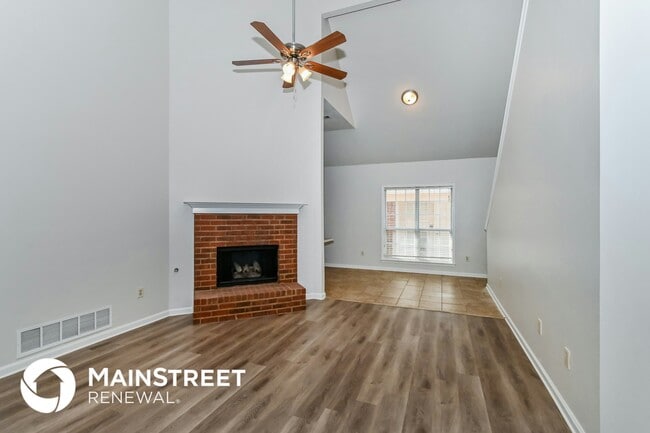 Photo - 7658 Davis Pkwy