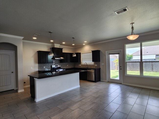 Photo - 2233 Ibis St