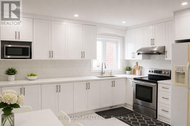 Photo - 3 Hartleywood Dr