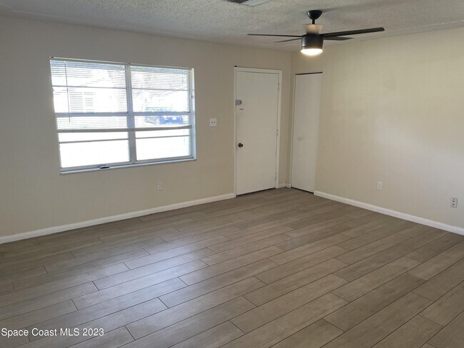 Photo - 284 Sylvia Rd