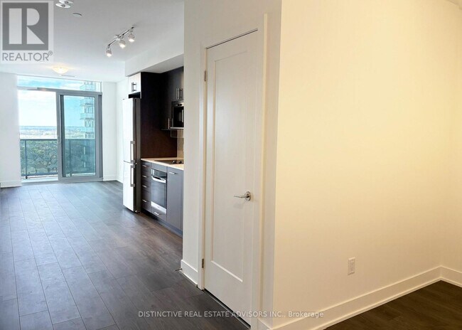 Photo - 2545 Simcoe St N Unit 1912
