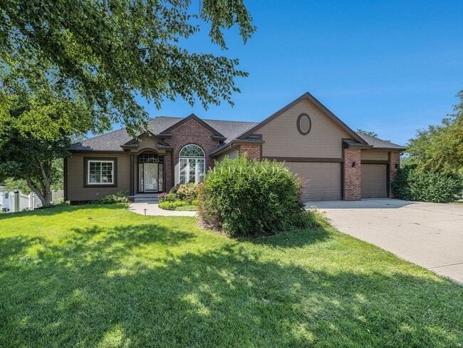 Building Photo - Wonderful Ranch Home