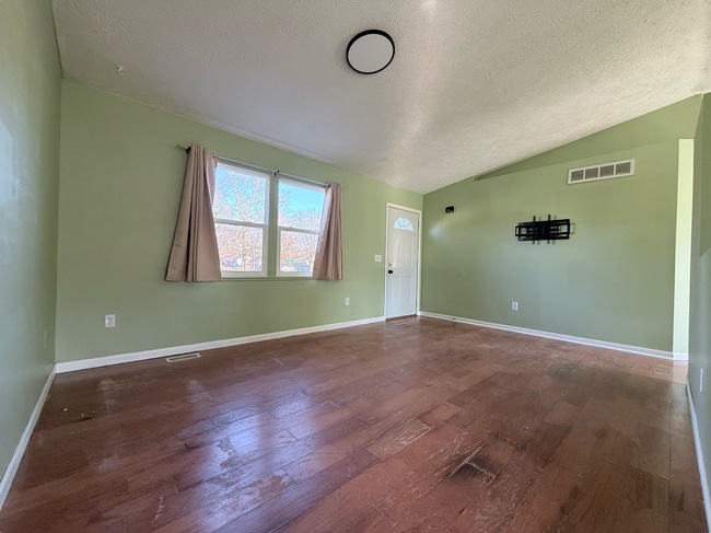 Photo - 5840 Monticello Dr