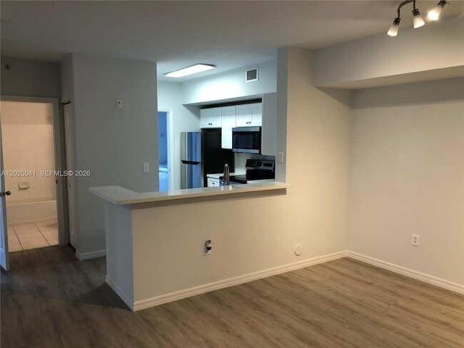Photo - 2544 Centergate Dr Unit 108