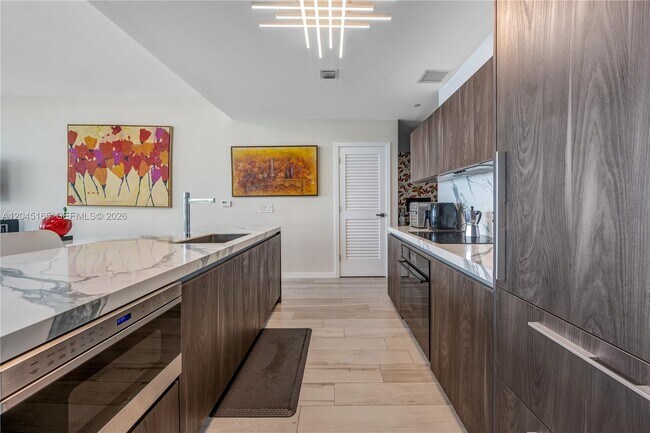 Photo - 480 NE 31st St Unit 907