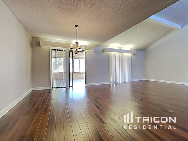 Photo - 1507 Teakwood Dr